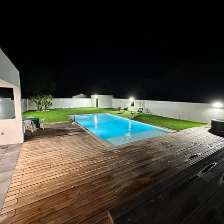 Noam Standing 220m2 *