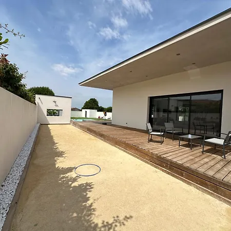 Noam Standing 220m2 Beauvoisin (Gard)