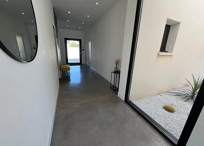 Noam Standing 220m2 * Beauvoisin (Gard)
